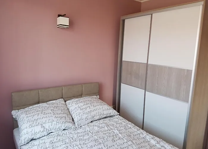 Cyranowka Jaktstuga *